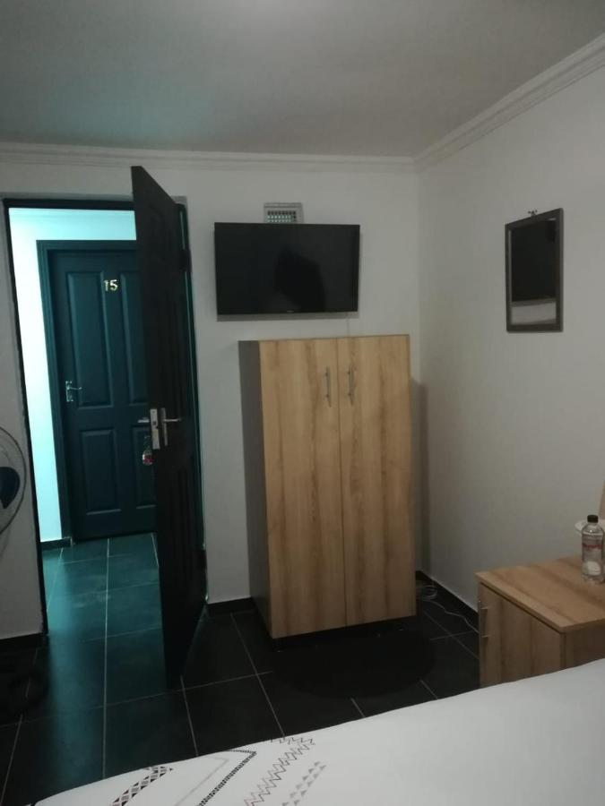 Vm Truck Stop - Shell Otel Estcourt Dış mekan fotoğraf